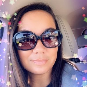 Meet your Posher, Janay